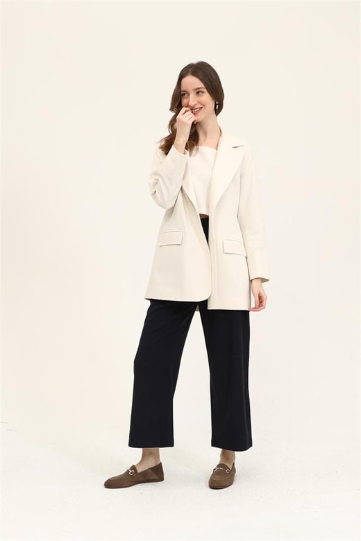 Kemeri Düğmeli Blazer