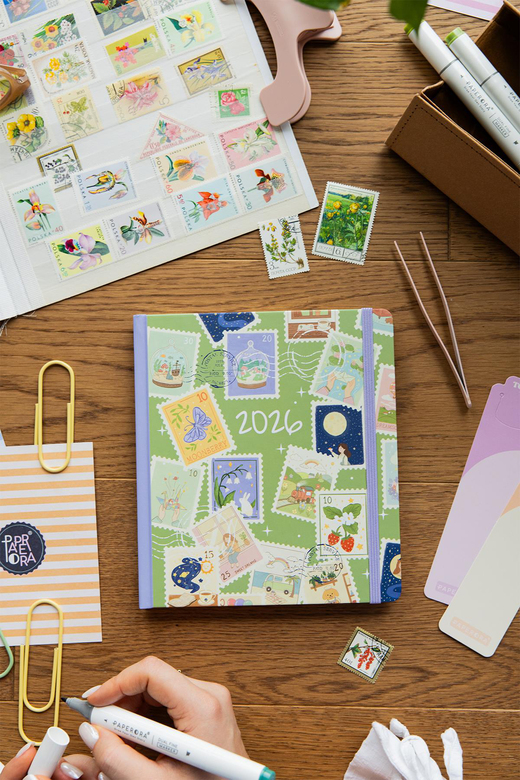 2026 Dikey Haftalık Ajanda 12 Aylık Sert Kapak 18 x 20 cm - Yeşil