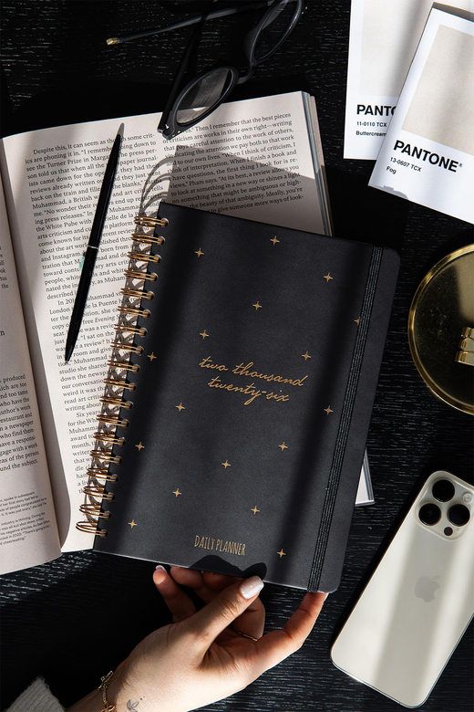 2026 Spiralli Günlük Ajanda 12 Aylık – 17x24 cm Siyah