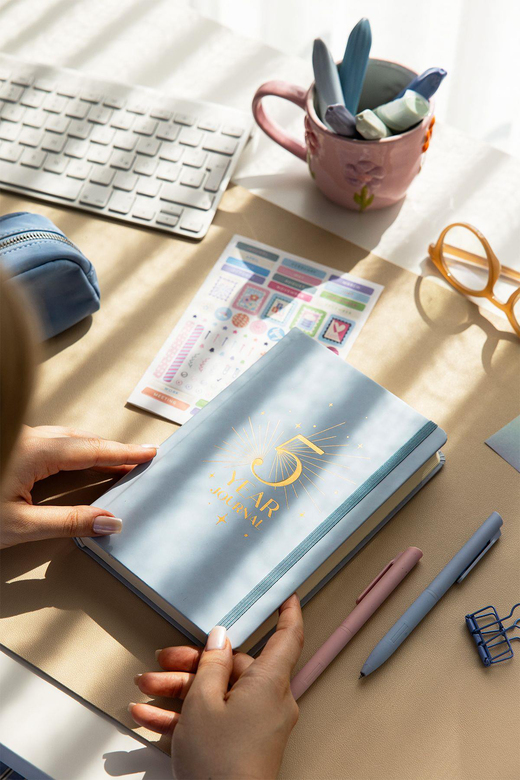 5 Yıllık Süresiz Günlük Ajanda 13x21 - Mavi