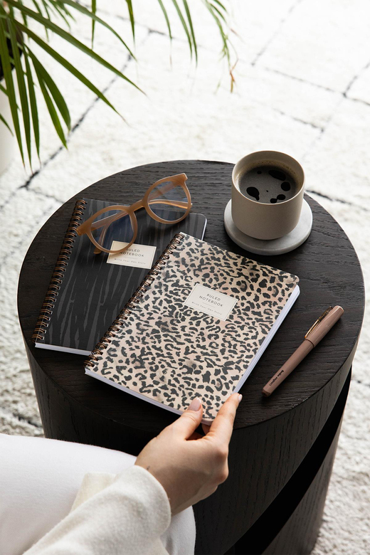 A5 Spiralli Karton Kapak Çizgili Okul Defteri 80 yaprak 2'li Set - Ders Programlı - Leopar