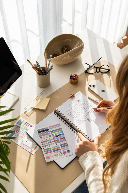 17x24 Spiralli Lastikli Sert Kapak Çizgili Not Defteri Mor Galaksi