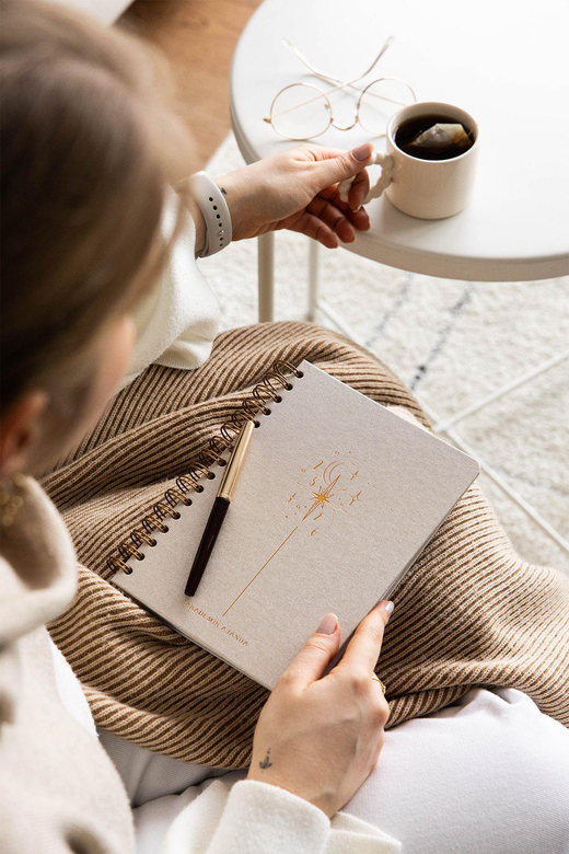 2025-2026 A5 Spiralli Renkli Akademik Ajanda Kir ve Suya Dayanıklı Sert Kapak - Bej