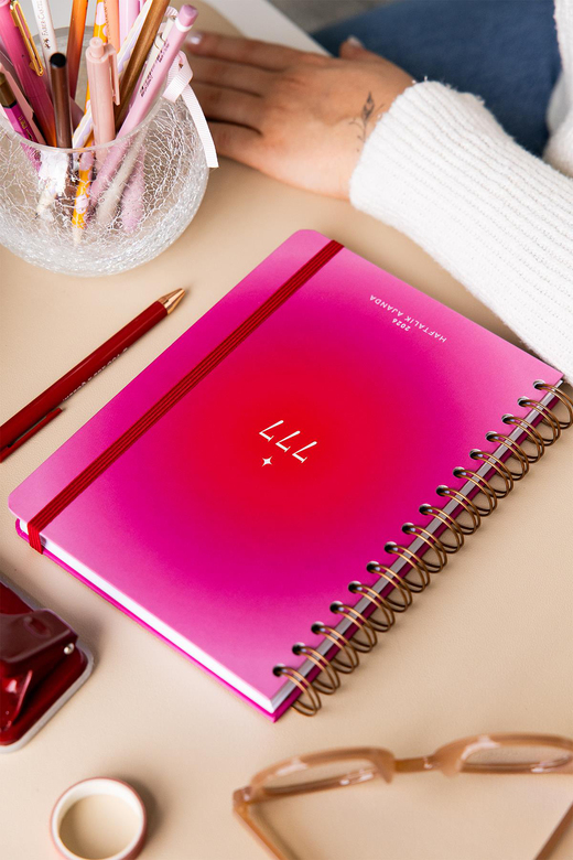 2026 A5 Spiralli Haftalık Ajanda 12 Aylık - Pembe Aura