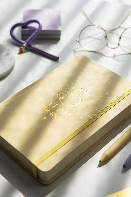 5 Yıllık Süresiz Günlük Ajanda 13x21 - Sarı