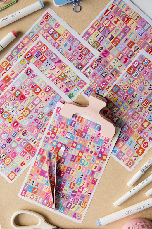 A5 18 Yaprak Harf Sticker Defteri – Alfabe, Rakam ve Noktalama İşaretleri Seti