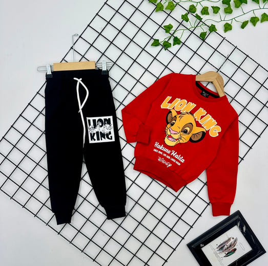136 Lion King Baskılı Erkek Takım-KIRMIZI