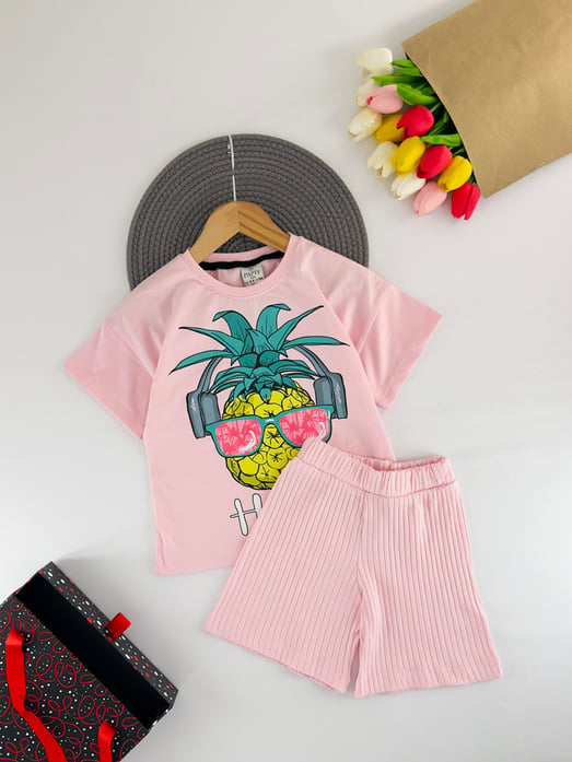 2417-9 Hello Yazılı Ananas Baskılı Kız Çocuk Şortlu Takım-PEMBE