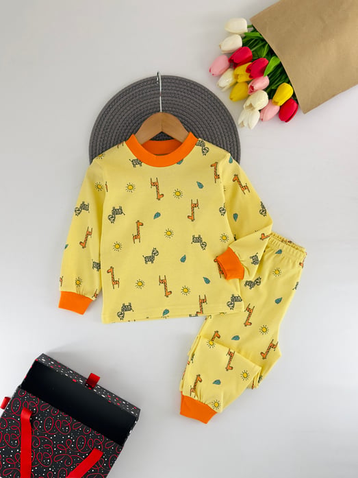 664-4 Bisiklet Yaka Ay Baskılı Unisex Bebek Takım-SARI