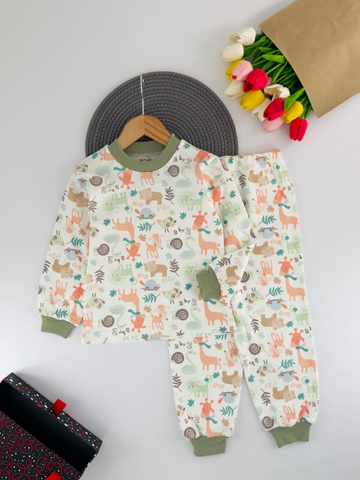 666-10 Sevimli Hayvanlar Baskılı Kız Çocuk Pijama Takımı-KREM