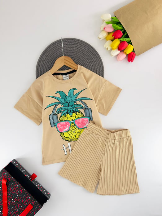 2417-9 Hello Yazılı Ananas Baskılı Kız Çocuk Şortlu Takım-BEJ