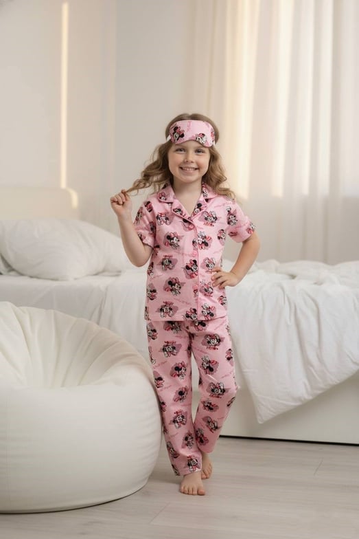 29000-10 Mne Yazılı Baskılı Kız Çocuk Penye Kısa Kol Düğmeli Bandanalı Pijama Takım-PEMBE