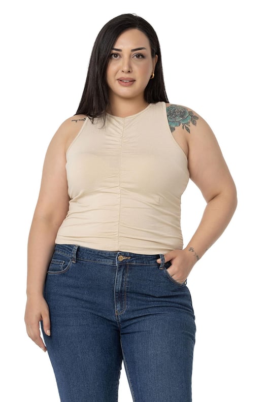 Büyük Beden Önü ve Yanları Drapeli Halter Yaka Bej Rengi Body