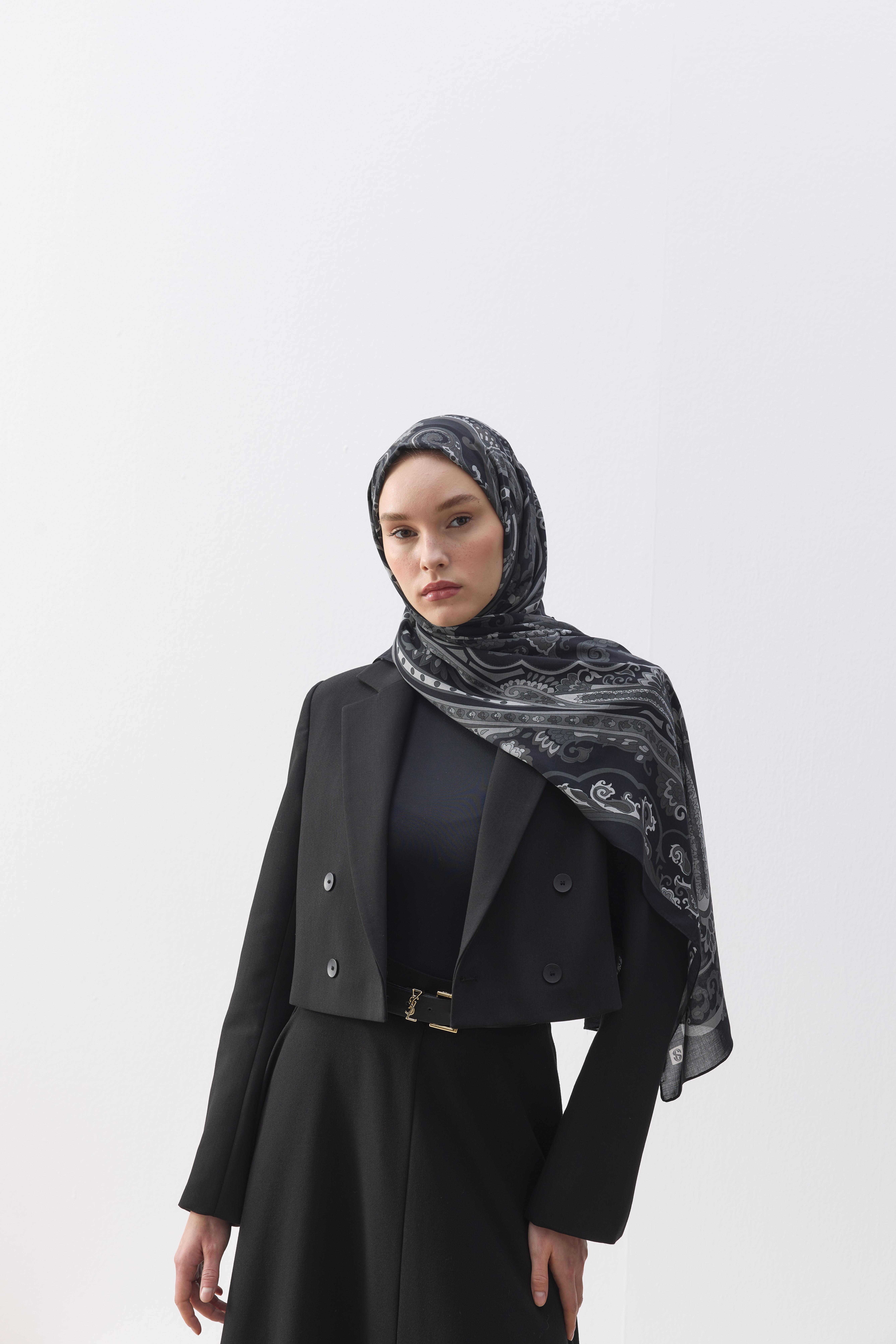 Black Paisley