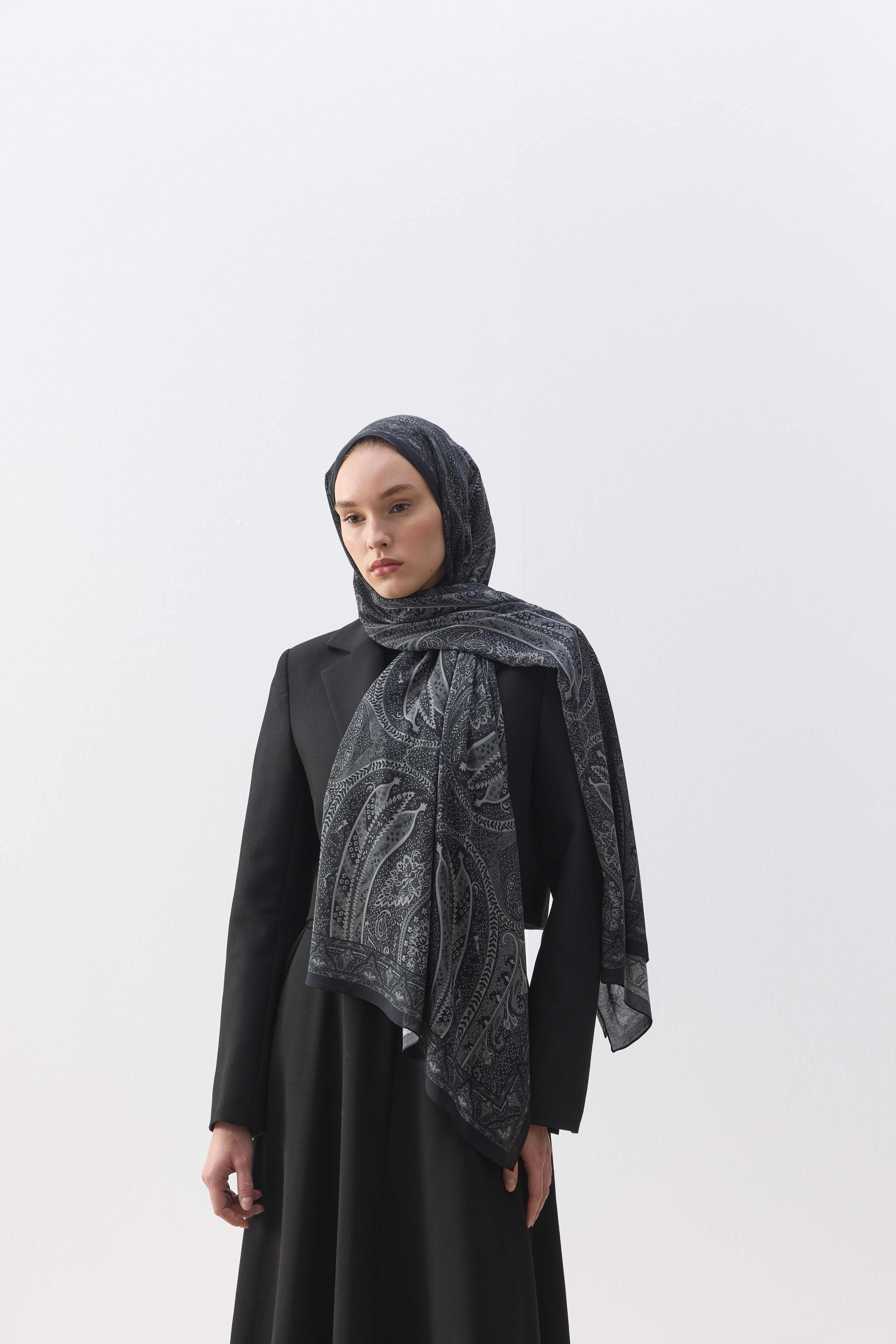 Harmony Black