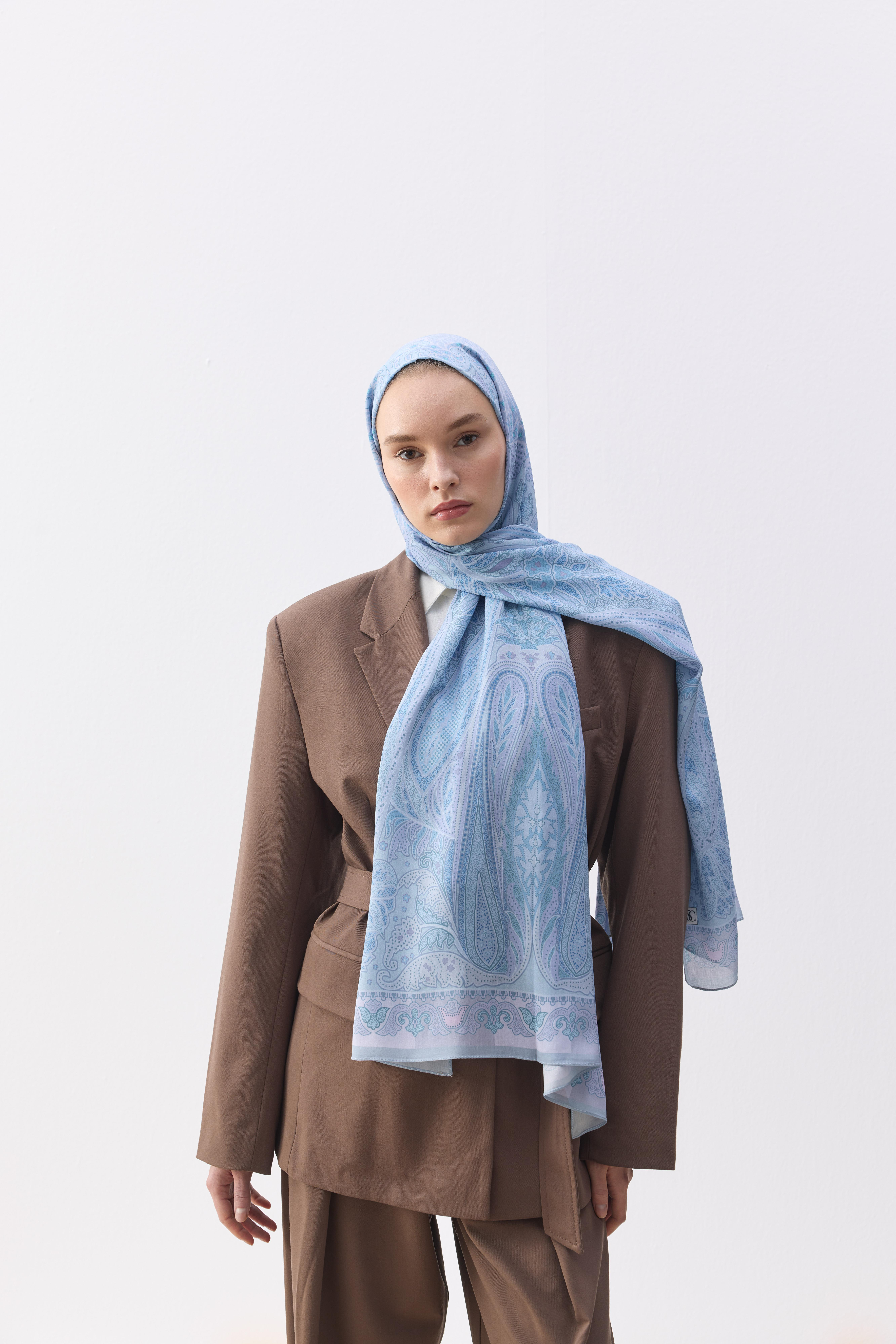 Lorien Blue