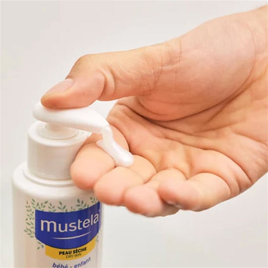 Mustela Kuru Cilt Cold Cream Besleyici Şampuan 300 ml