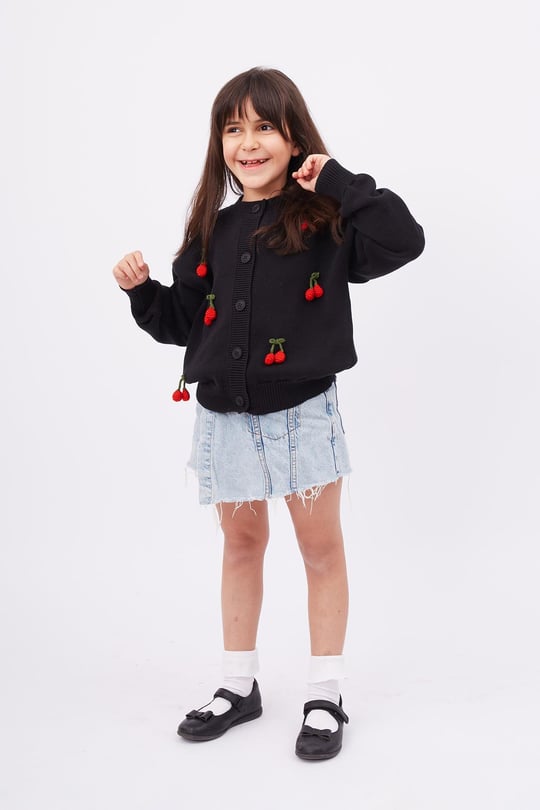 Peraluna CHERRY CARDİGAN GİRLS Bol Kesim Elde Dokuma Kiraz Detaylı Kız Çocuk Triko Hırka - Siyah