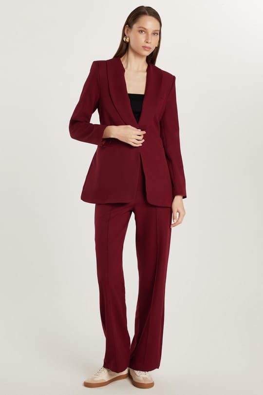 Kadın Standart Fit Uzun Kollu Kruvaze Yaka Düğmeli Bordo Ceket Pantolonlu Takım