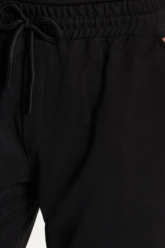 Erkek Standart Fit Pamuklu Fermuarlı Polo Yaka Tişört Beli Bağcıklı Siyah Şort Takım