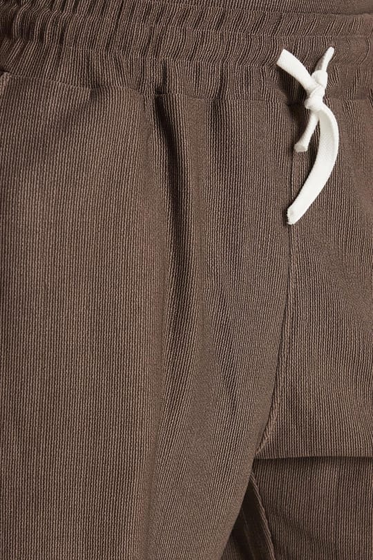 Erkek Standart Fit Pamuklu Jakarlı Baskılı Bisiklet Yaka Beli Bağcıklı Taba Şort Takım