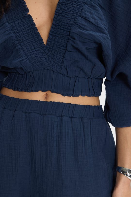 Kadın Oversize Geniş Kesim %100 Pamuk Kruvaze Yaka Crop Fırfırlı Lacivert Şort Etek Takım