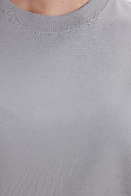Kadın Oversize Geniş Kesim %100 Pamuk Yumuşak Dokulu Basic Bisiklet Yaka Gri Tişört