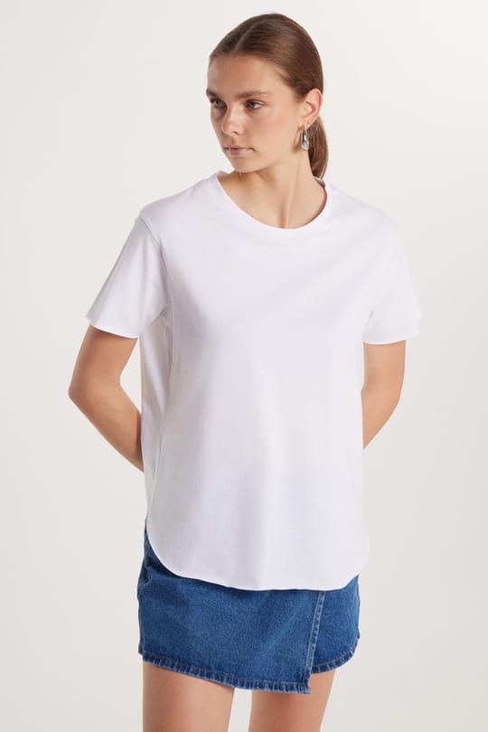 Kadın Relax Fit Modal Kumaş Basic Bisiklet Yaka Beyaz Tişört