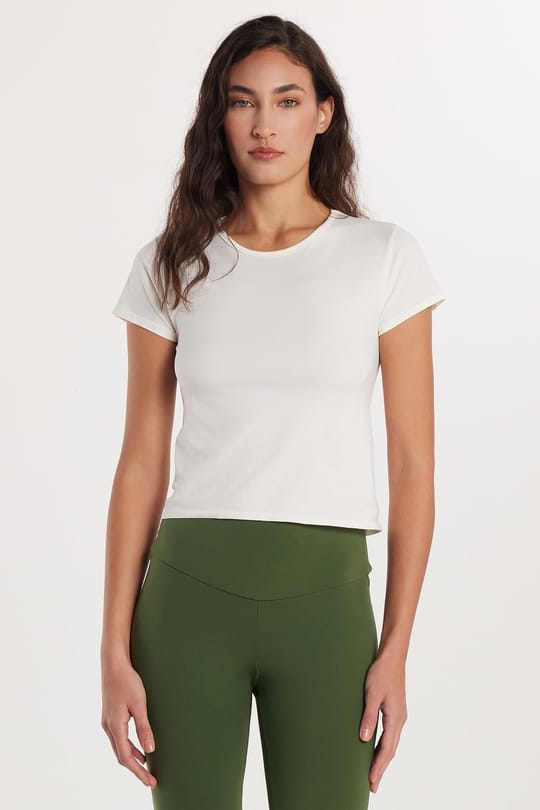 Kadın Slim Fit Dar Kesim Düz Basic Bisiklet Yaka Ekru Tişört