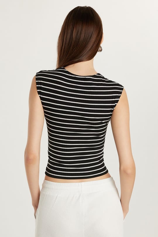 Kadın Slim Fit Dar Kesim Bisiklet Yaka Çizgili Siyah Tişört