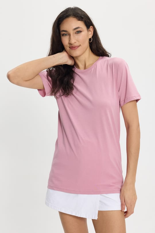 Kadın Slim Fit Dar Kesim Bisiklet Yaka %100 Organik Pamuk Yumuşak Dokulu Kısa Kol Tişört