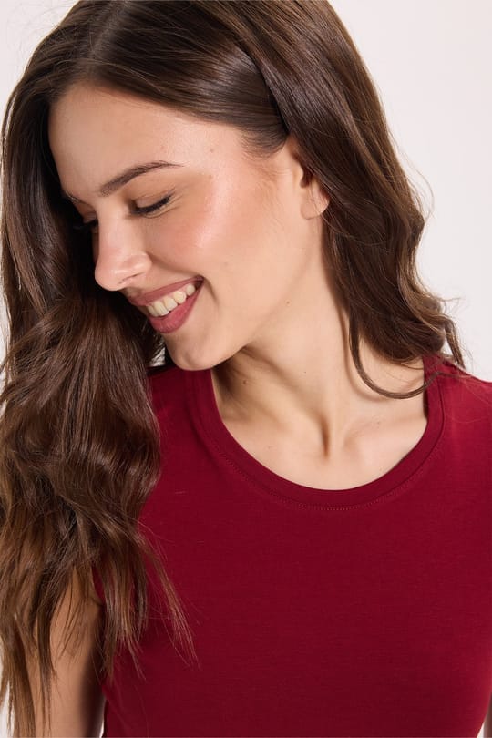 Kadın Slim Fit Dar Kesim Pamuklu Likralı Bisiklet Yaka Ay Kol Bordo Tişört