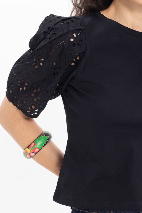 Kadın Slim Fit Dar Kesim %100 Pamuk Kısa Kollu Bisiklet Yaka Siyah Tişört