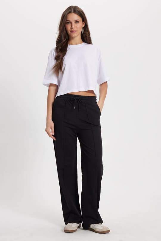 Kadın Slim Fit Dar Kesim %100 Pamuk Kısa Kollu Bisiklet Yaka Beyaz Crop Tişört