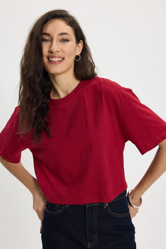 Kadın Slim Fit Dar Kesim %100 Pamuk Kısa Kollu Bisiklet Yaka Bordo Crop Tişört