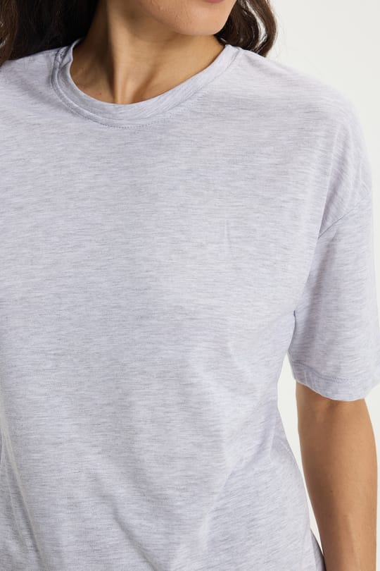 Kadın Slim Fit Dar Kesim %100 Pamuk Kısa Kollu Bisiklet Yaka Açık Gri Tişört