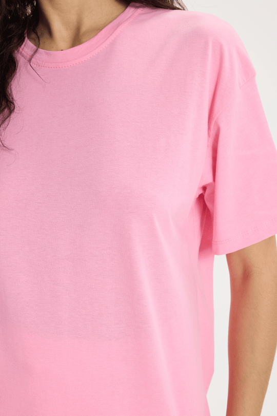 Kadın Slim Fit Dar Kesim %100 Pamuk Kısa Kollu Bisiklet Yaka Pembe Tişört