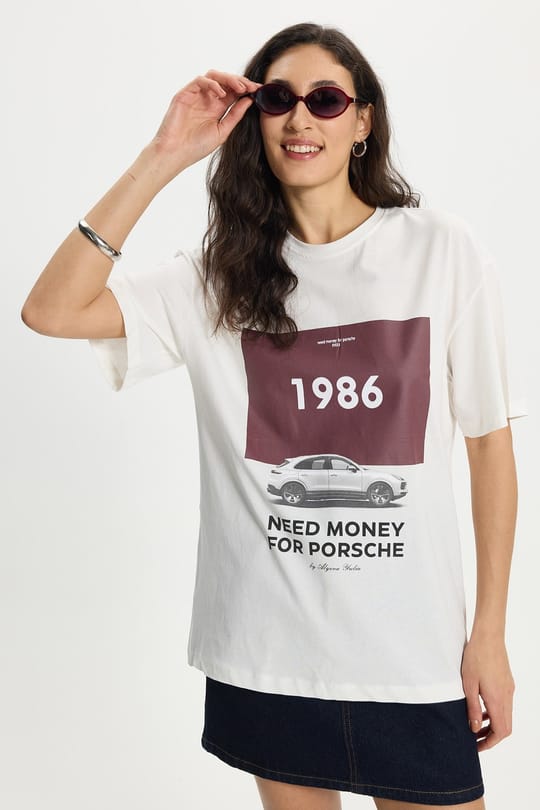 Kadın Oversize Geniş Kesim %100 Pamuk Bisiklet Yaka Kısa Kollu  Baskılı Beyaz Tişört