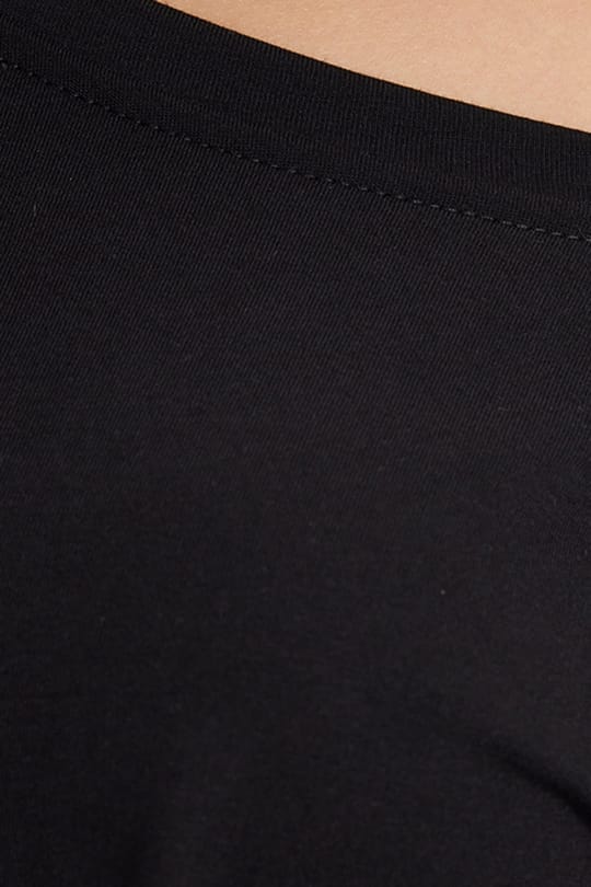 Kadın Slim Fit Dar Kesim %100 Pamuk Kayık Yaka Kısa Kollu Siyah Tişört