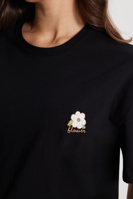 Kadın Oversize Geniş Kesim %100 Pamuk Bisiklet Yaka Kısa Kollu Baskılı Siyah Tişört