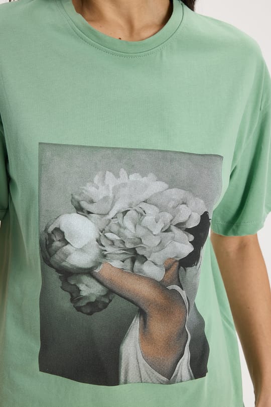 Kadın Oversize Geniş Kesim %100 Pamuk Bisiklet Yaka Kısa Kollu Baskılı Yeşil Tişört