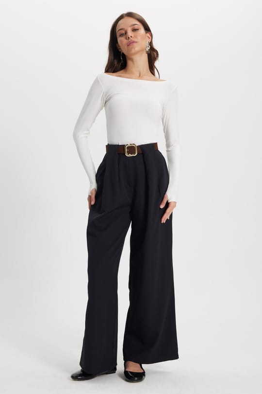 Kadın Slim Fit Dar Kesim Pamuklu Kayık Yaka Uzun Kollu Beyaz Bluz
