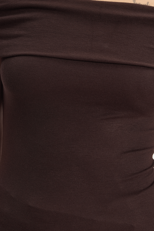 Kadın Slim Fit Dar Kesim Pamuklu Kayık Yaka Kısa Kollu Likralı Kahverengi Bluz