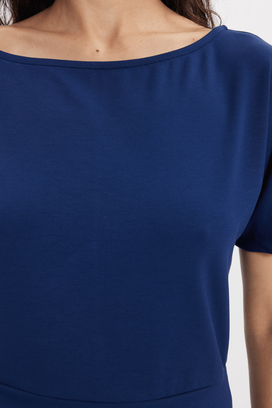 Kadın Slim Fit Dar Kesim Kısa Yarasa Kol Kayık Yaka Lacivert Tişört