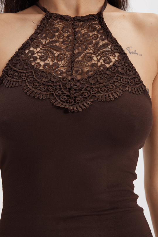 Kadın Slim Fit Dar Kesim Kolsuz Bİsiklet Yaka Dantelli Sırt Detaylı Kahverengi Bluz
