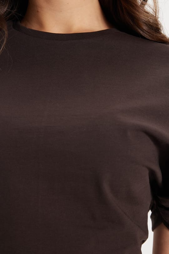 Kadın Oversize Geniş Kesim %100 Pamuk Bisiklet Yaka Yarasa Kol Kahverengi Tişört