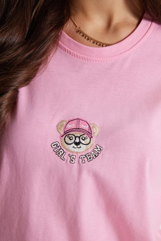 Kadın Oversize Geniş Kesim %100 Pamuk Bisiklet Yaka Kısa Kollu Baskıllı Pembe Tişört 