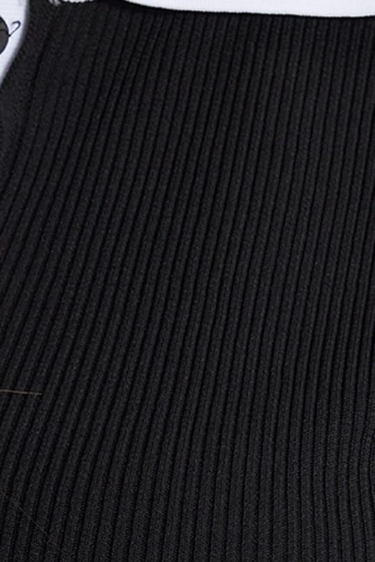 Kadın Slim Fit Dar Kesim Kısa Kollu Fitilli Görünümlü Siyah Polo Yaka Tişört
