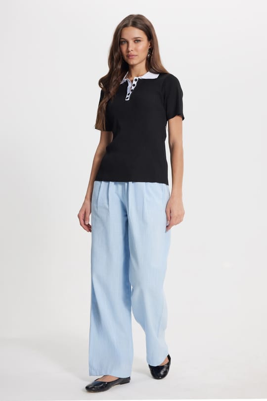 Kadın Slim Fit Dar Kesim Kısa Kollu Fitilli Görünümlü Siyah Polo Yaka Tişört