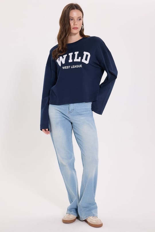 Kadın Oversize Geniş Kesim %100 Pamuk Bisiklet Yaka Uzun İspanyol Kol Baskılı Lacivert Bluz Tişört